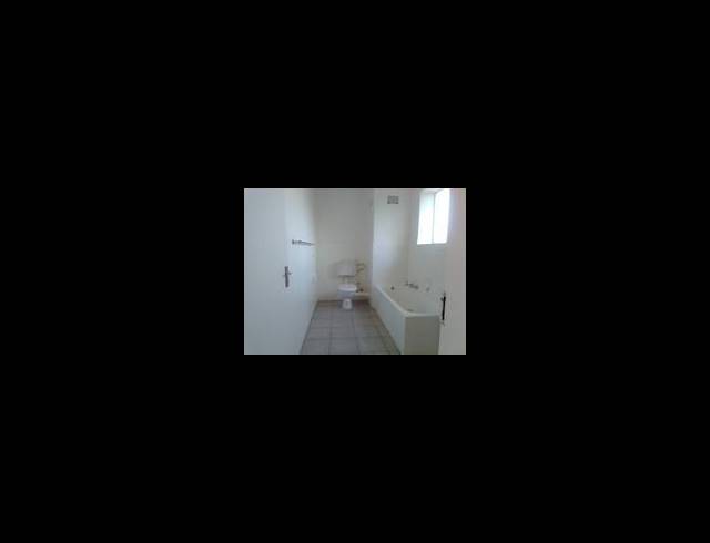 2 BEDROOM PROPERTY TO RENT IN FLORIDA